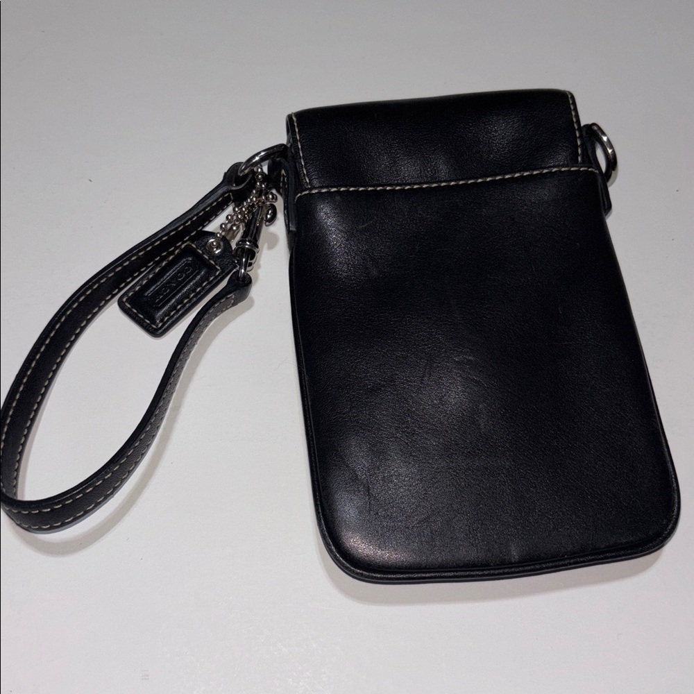 Coach Black Vintage Y2K Soho Wristlet Coach Black Leather Cell Phone Holder Y2K - Picture 5 of 16